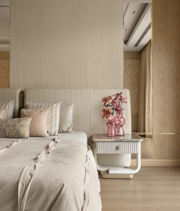 Minimal Luxury Bedroom
